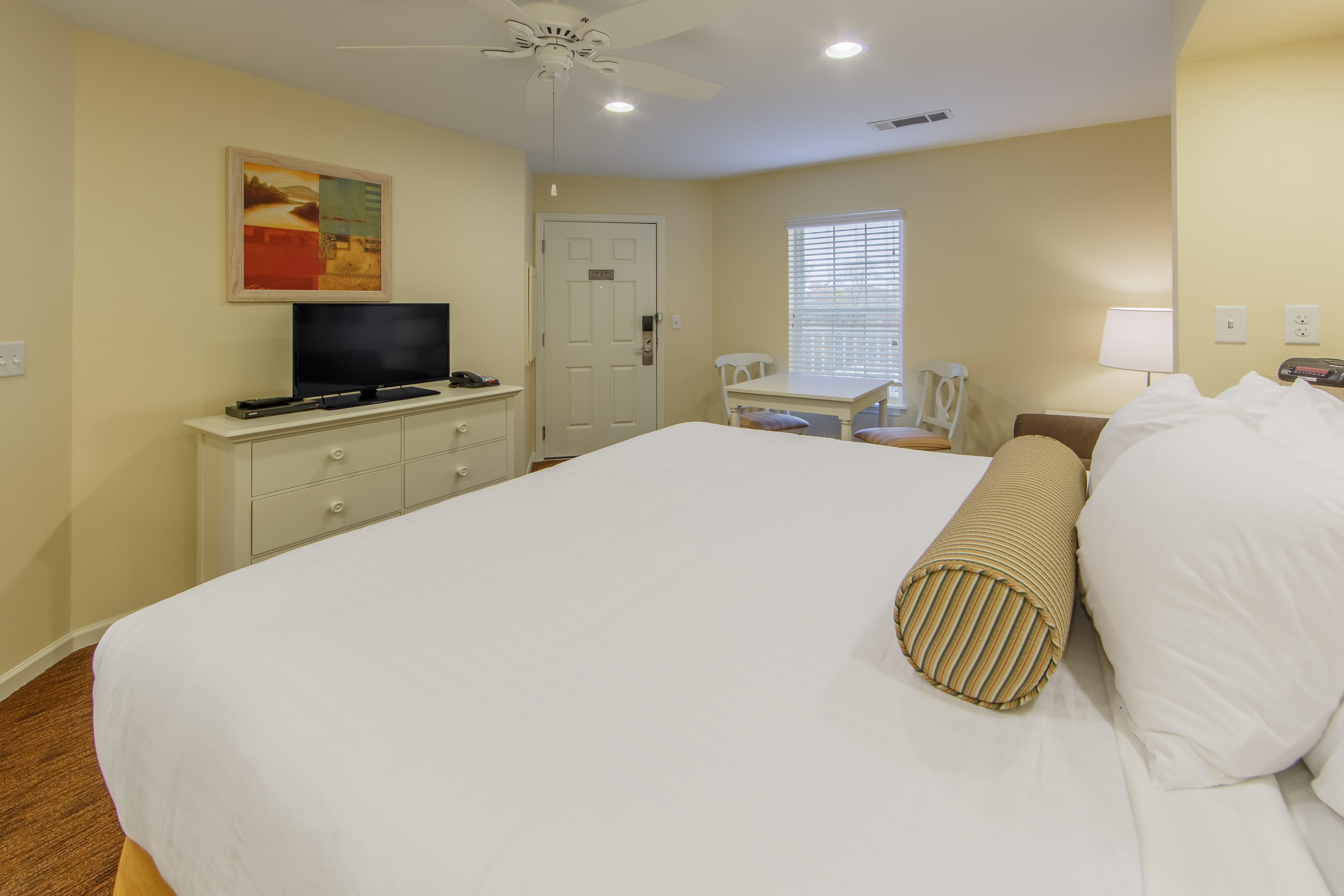Holiday Inn Club Vacations Fox River Resort At Sheridan Exterior photo